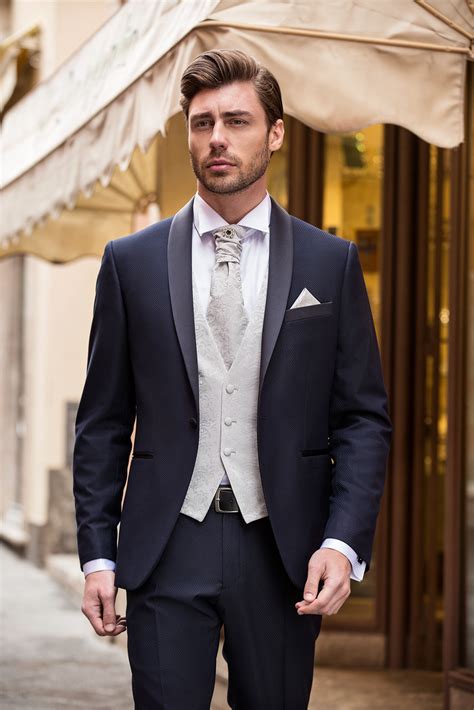 vestito matrimonio uomo versace|Vestiti da Sposo di Versace .